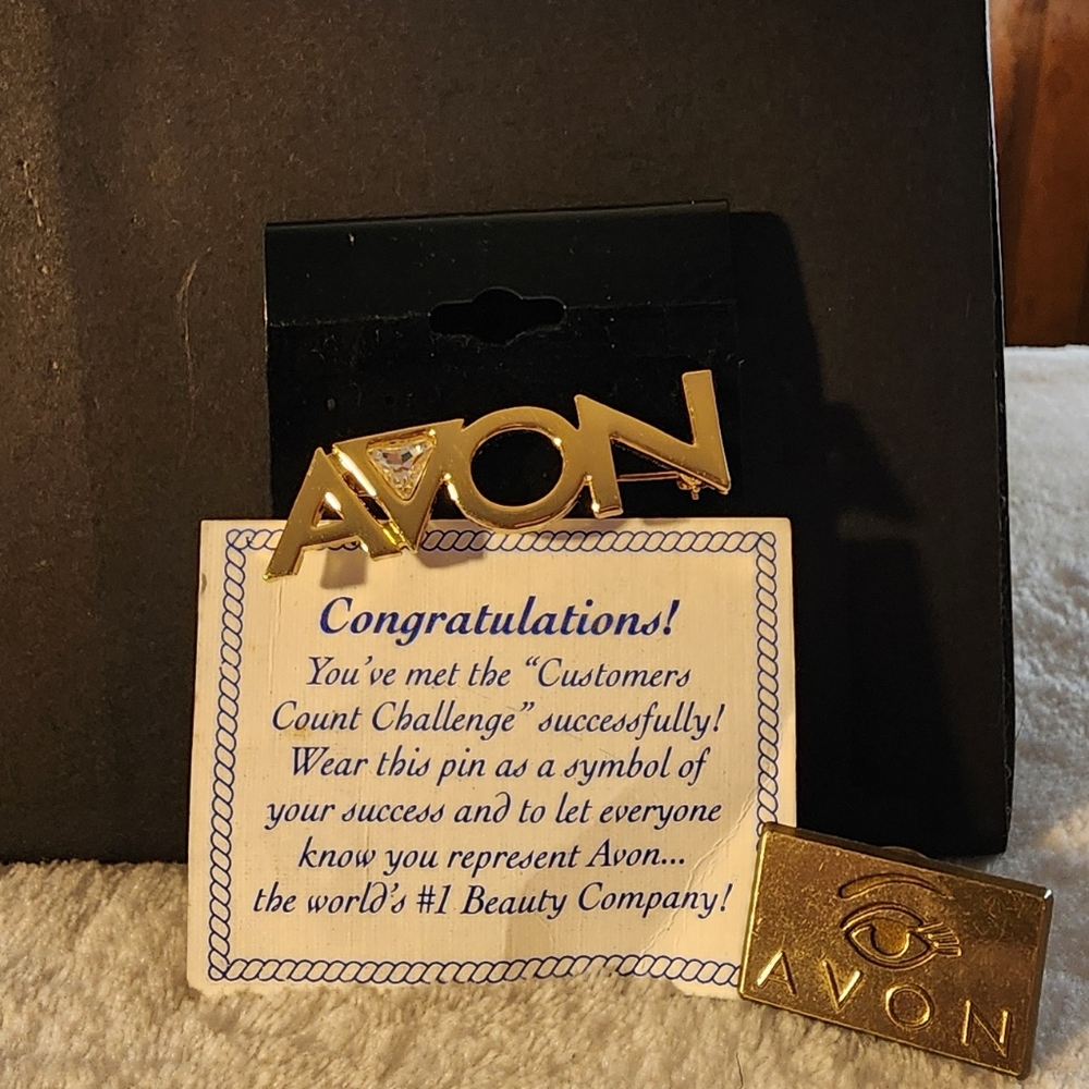 Avon Goldtone Recognition Badge Pins – Customer Count Challenge Award